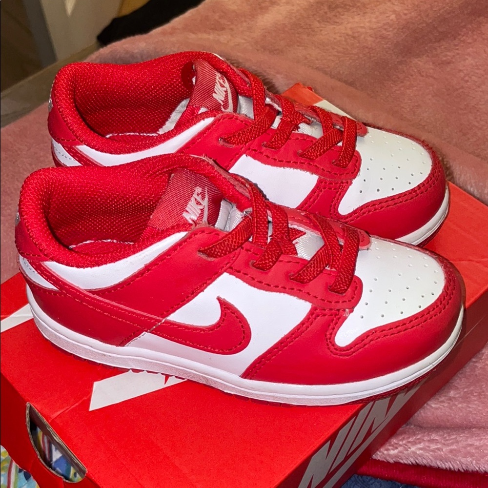 Nike Dunk Kids Sneakers Red and White 9C